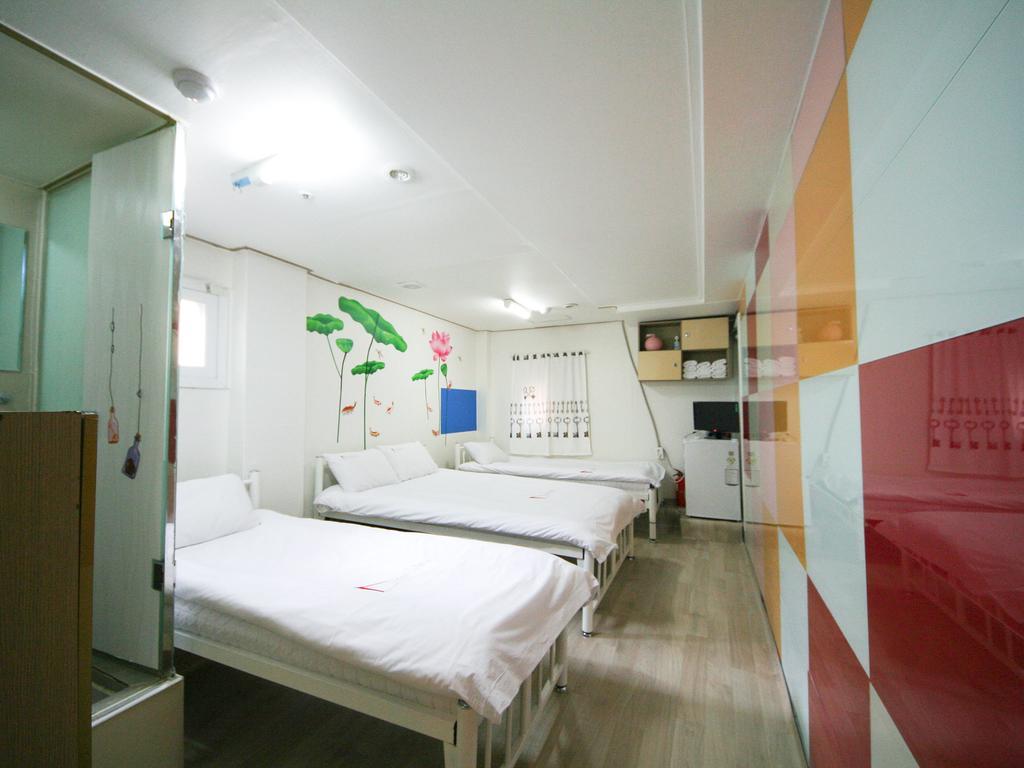 Guesthouse Myeongdong Seúl Habitación foto