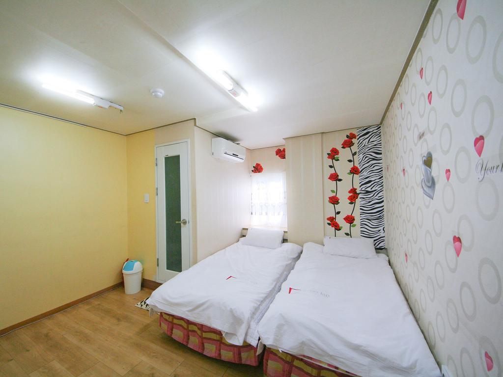 Guesthouse Myeongdong Seúl Habitación foto